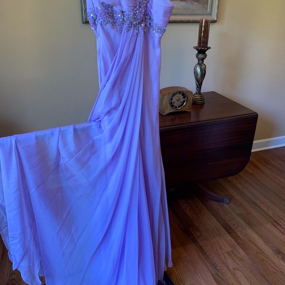 Prom - Picture 2 of 3